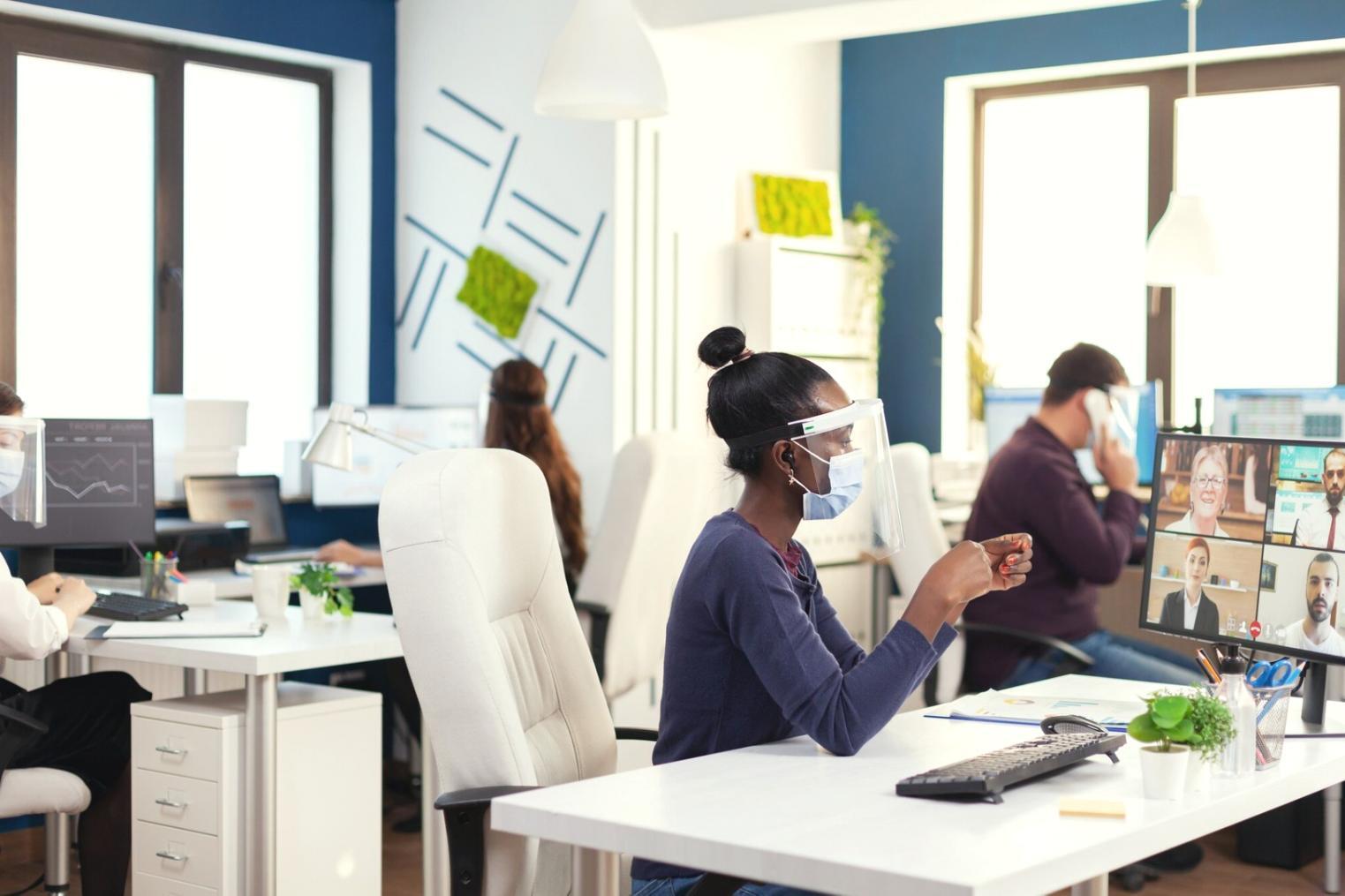 Espacio de trabajo con análisis financiero